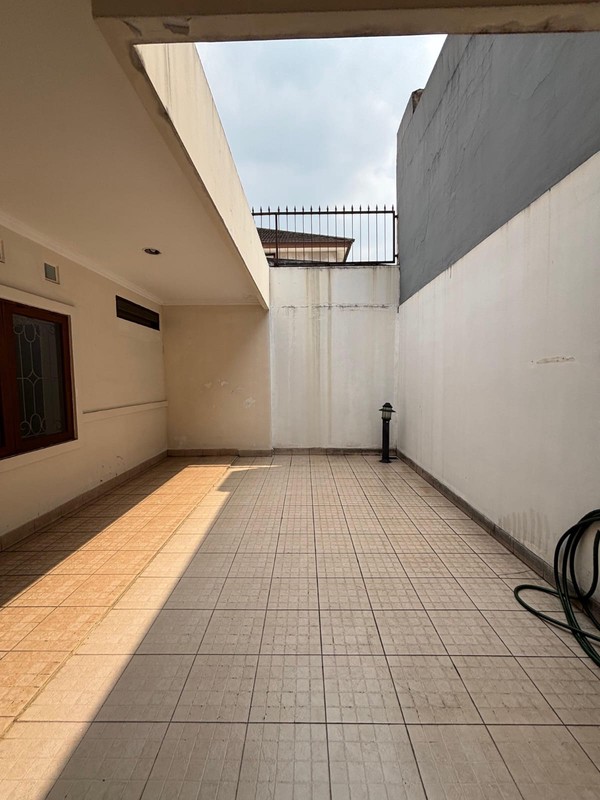 Flash Sale. Rumah standar Villa Melati Mas, Serpong