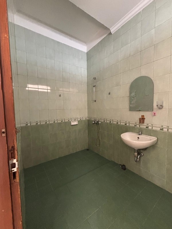 Flash Sale. Rumah standar Villa Melati Mas, Serpong