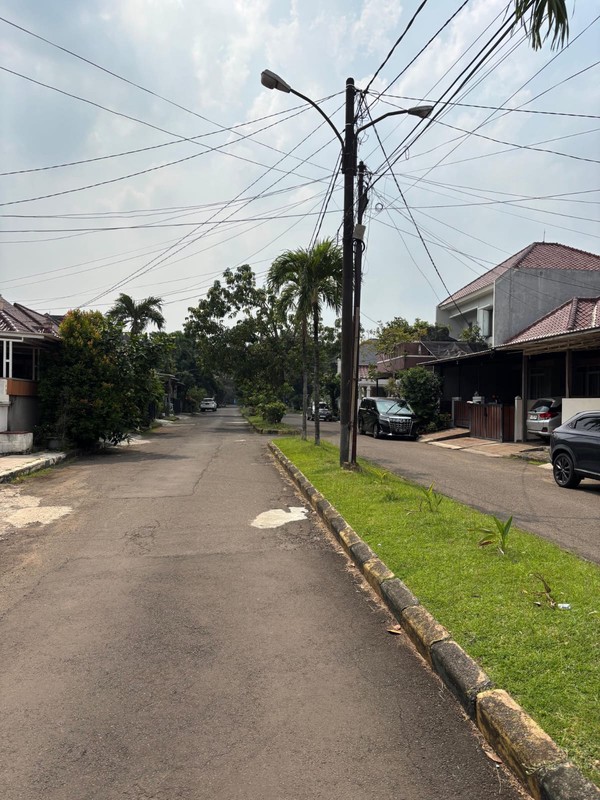 Flash Sale. Rumah standar Villa Melati Mas, Serpong