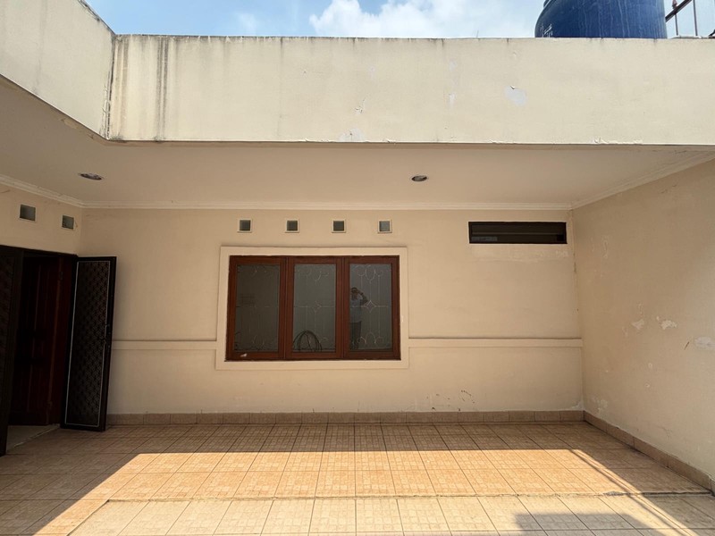 Flash Sale. Rumah standar Villa Melati Mas, Serpong