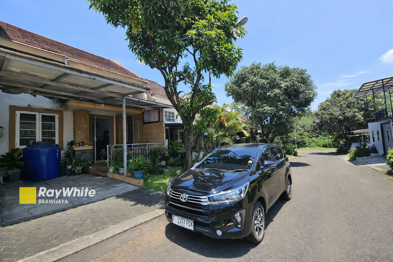 Rumah di Legenda Wisata Cibubur, Bogor, Cluster Galileo, cocok buat pasangan muda