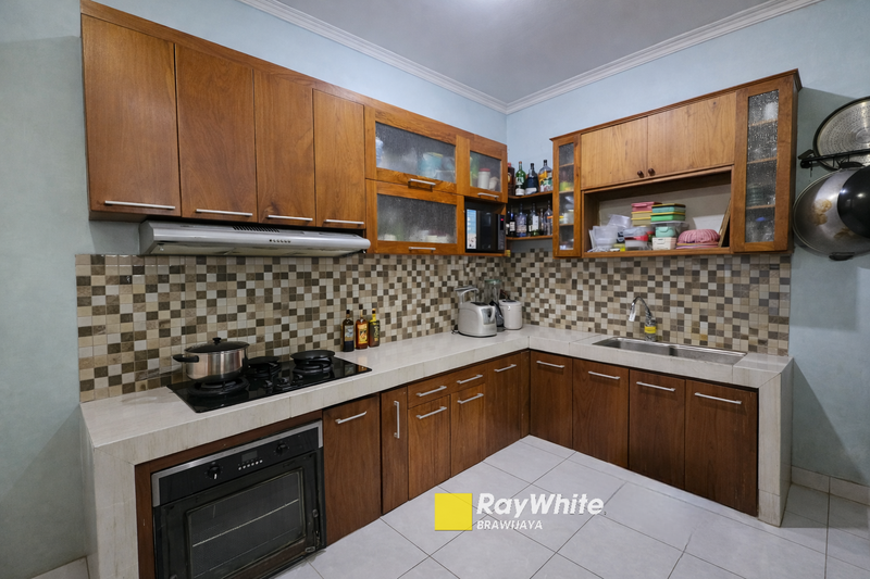 Rumah di Legenda Wisata Cibubur, Bogor, Cluster Galileo, cocok buat pasangan muda