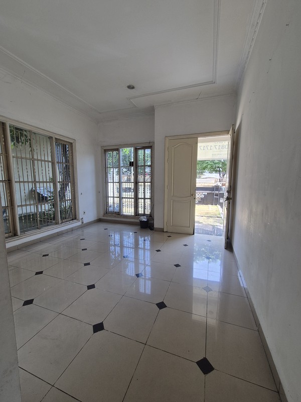 DIJUAL Rumah BESAR MODERN SIAP HUNI jl pluit utara raya, jakarta utara