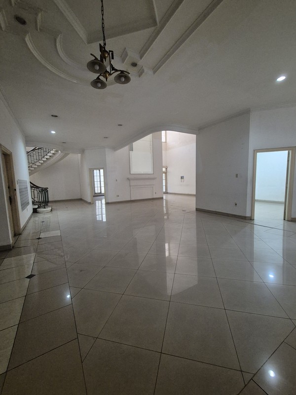 DIJUAL Rumah BESAR MODERN SIAP HUNI jl pluit utara raya, jakarta utara