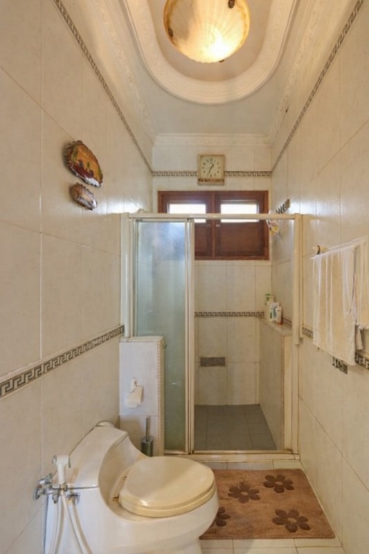 Rumah hoek desain klasik di Kelapa Sawit Raya, Kelapa Gading