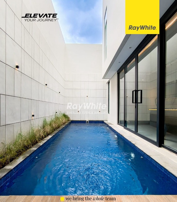 Rumah Baru Baru Desain Minimalis Di Lengkapi Pool Di Kemang, Jaksel