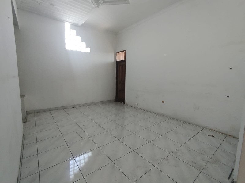 Disewakan Ruang Usaha Strategis 2 Lantai di Jl. Godean Sleman Luas & Siap Pakai, Nogotirto, Gamping, Sleman