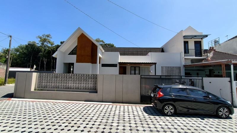 Rumah Modern Minimalis Baru Gress di Sleman Utara Dekat Kampus UII Jakal, Sukoharjo, Ngaglik, Sleman