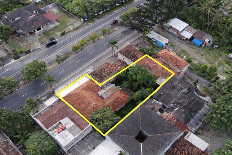Sewa Ruang Usaha/Rumah Strategis 600 Meter Persegi Area Kampus UMY, di Ambarketawang, Gamping, Sleman 