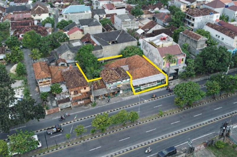 Sewa Ruang Usaha/Rumah Strategis 600 Meter Persegi Area Kampus UMY, di Ambarketawang, Gamping, Sleman 