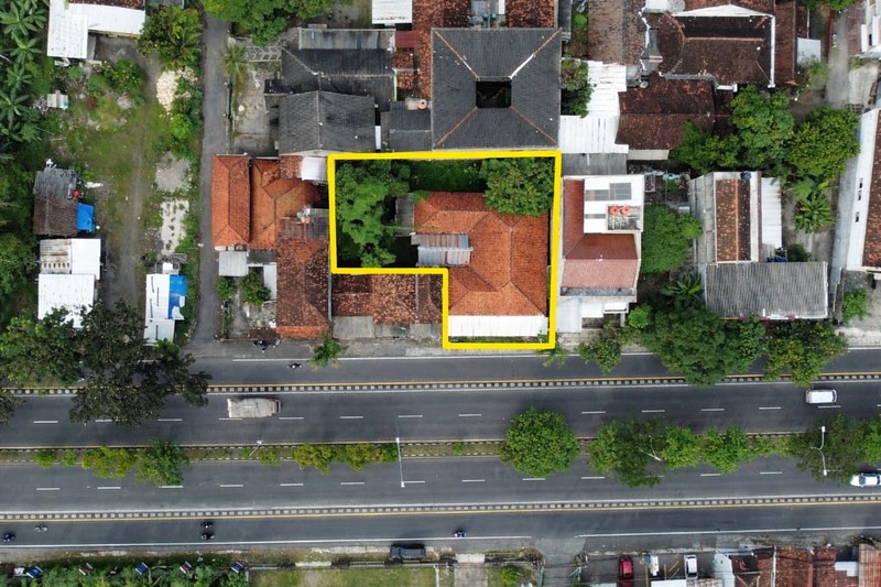 Sewa Ruang Usaha/Rumah Strategis 600 Meter Persegi Area Kampus UMY, di Ambarketawang, Gamping, Sleman 