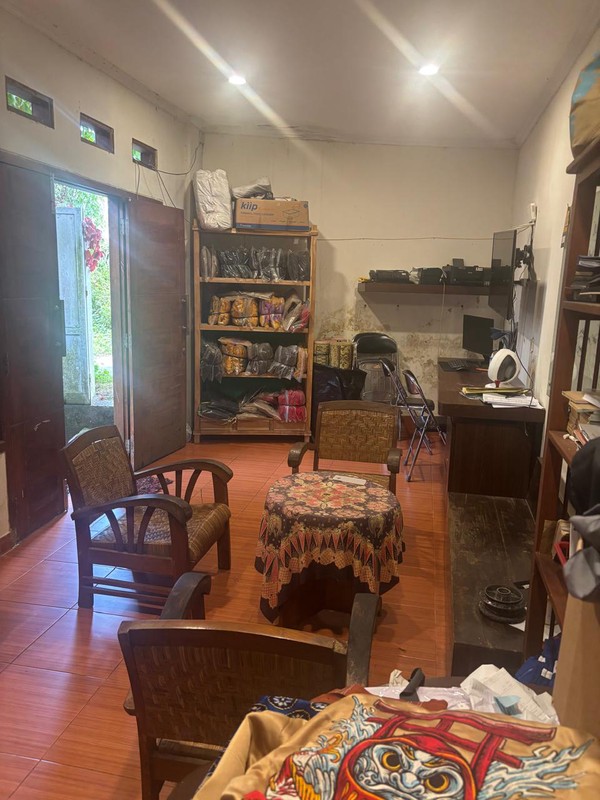 Rumah Hook Halaman Luas Lokasi Asri di Sidoarum, Godean, Sleman