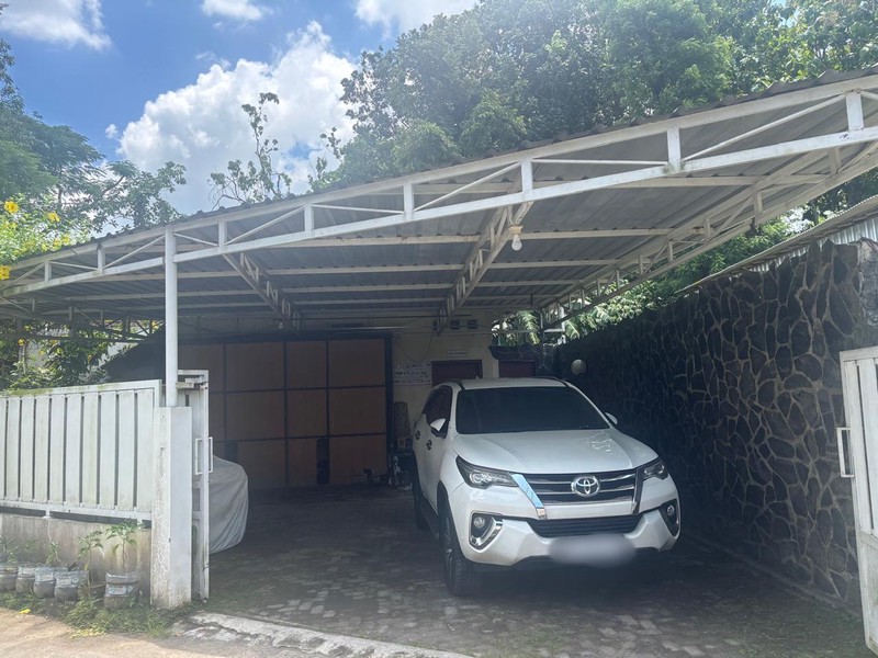 Rumah Hook Halaman Luas Lokasi Asri di Sidoarum, Godean, Sleman