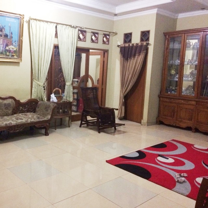 Rumah 2 Lantai, bisa untuk Kost- kostan di Pondok Aren