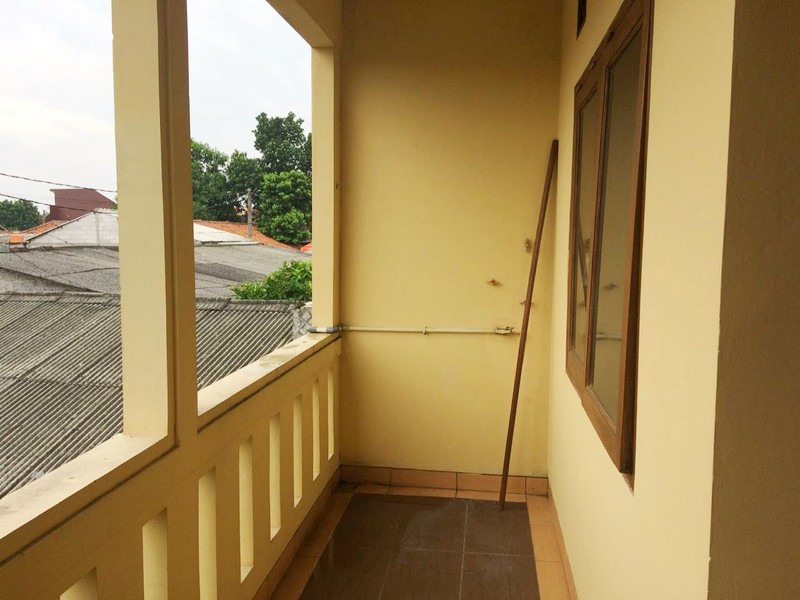 Rumah 2 Lantai, bisa untuk Kost- kostan di Pondok Aren