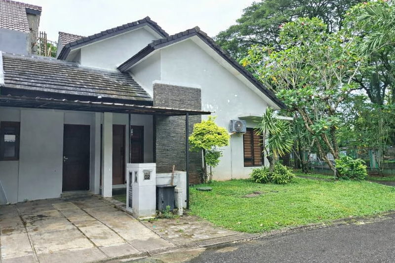 Rumah Sudut Hoek 1 lantai Cluster Adora Bintaro Jaya Sektor 9 Tangerang Lingkungan tenang, nyaman, aman dan asri