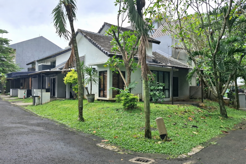 Rumah Sudut Hoek 1 lantai Cluster Adora Bintaro Jaya Sektor 9 Tangerang Lingkungan tenang, nyaman, aman dan asri
