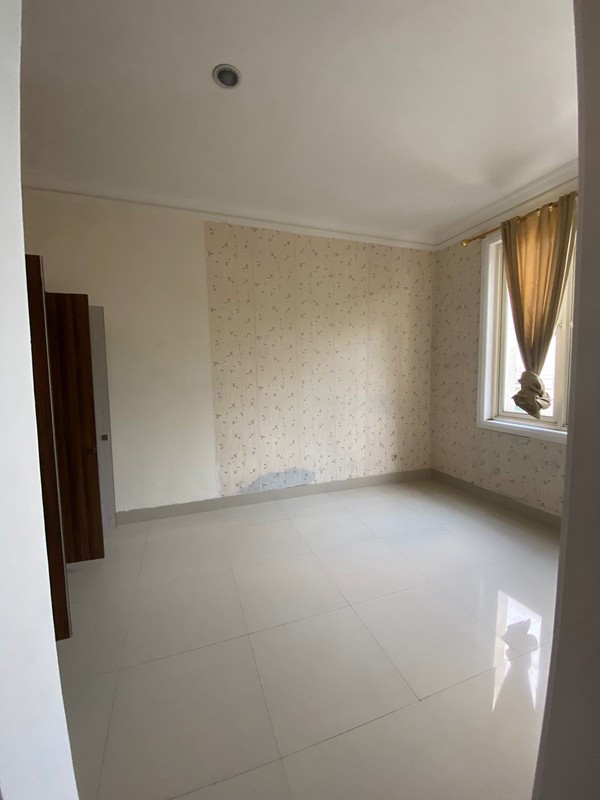 Jual Murah!! rumah di Les Belles Mainsons Serpong 