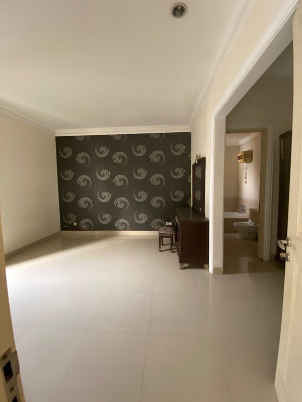 Jual Murah!! rumah di Les Belles Mainsons Serpong 