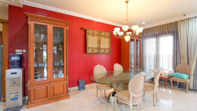 Rumah Mewah di Pondok Indah, Akses mudah Kebayoran Baru Jagakarsa