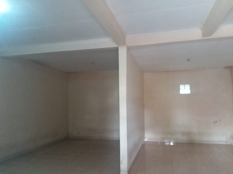 Disewakan Ruang Usaha 2 Lantai di Manding Bantul Dekat Pusat Perkantoran & Wisata Kulit, Trirenggo, Bantul