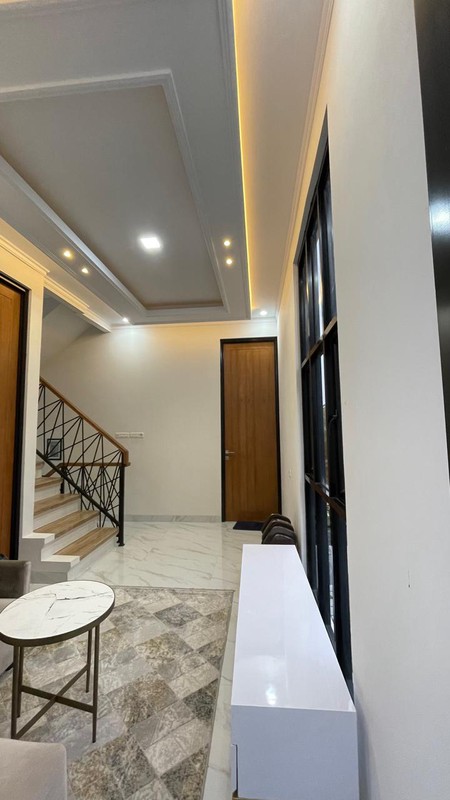 Rumah Bagus Di Jl Cipedak, Scandy House 9 Jagakarsa Jakarta Selatan