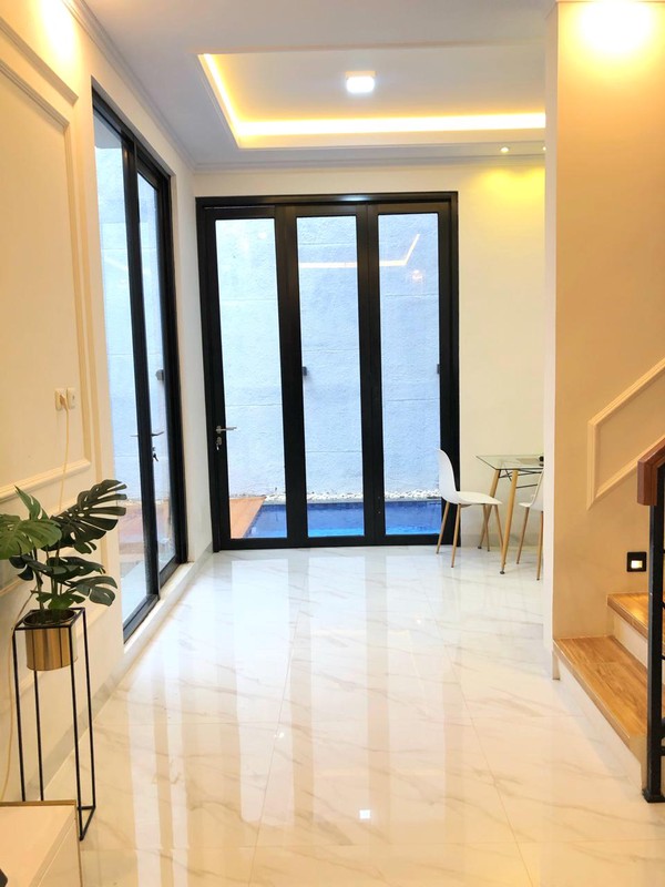 Rumah Bagus Di Jl Cipedak, Scandy House 9 Jagakarsa Jakarta Selatan