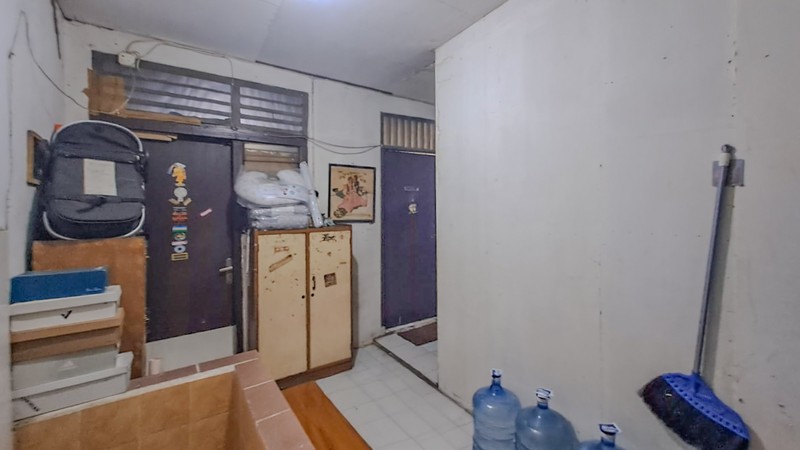 Rumah Klasik di Kebon Kacang Tanah Abang dekat GI Thamrin Menteng