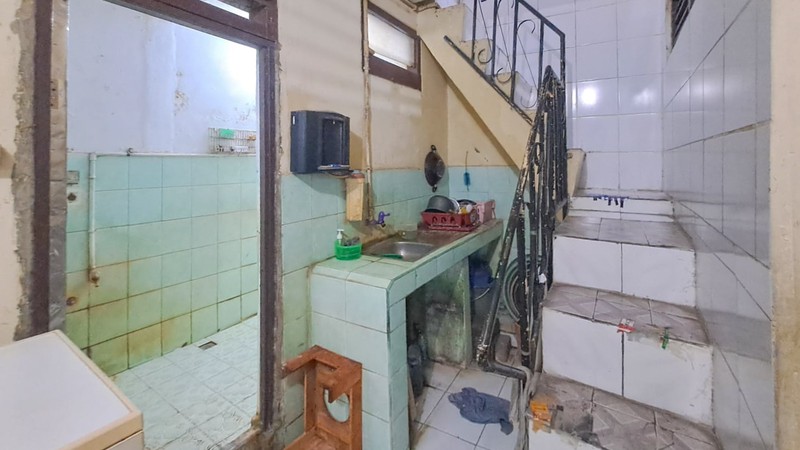 Rumah Klasik di Kebon Kacang Tanah Abang dekat GI Thamrin Menteng