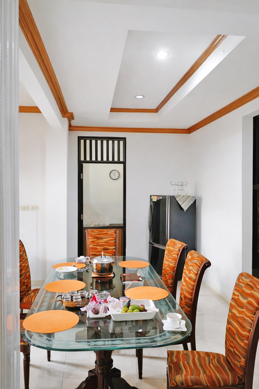 Rumah Mewah Elegan Dominasi Putih di Giri Loka BSD - Siap Huni & Prestisius