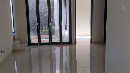 Rumah Baru 2 Lantai Siap Huni dengan Hunian Nyaman dan Asri @Bintaro