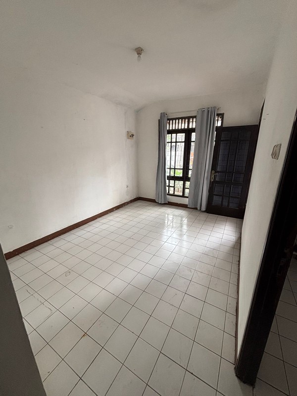 Dijual Rumah Lokasi Strategis dekat dengan STAN @Bintaro Sektor 5