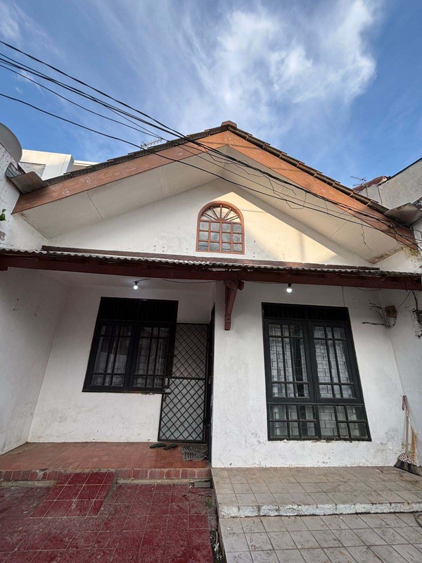 Dijual Rumah Lokasi Strategis dekat dengan STAN @Bintaro Sektor 5