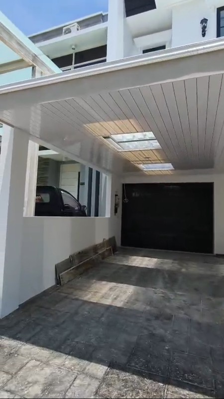 7 Milyar-an Dijual Rumah Baru Pakuwon Indah The Mansion - New American Classic Surabaya Barat - Spesial Attic Rooftop Desain 3 Lantai - Strategis lokasi dekat Pakuwon Mall, Graha Family , Citraland 