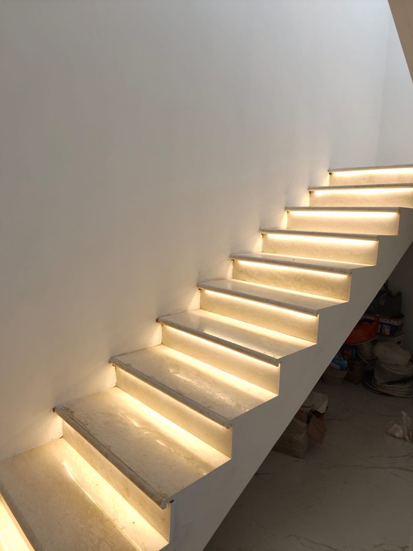 7 Milyar-an Dijual Rumah Baru Pakuwon Indah The Mansion - New American Classic Surabaya Barat - Spesial Attic Rooftop Desain 3 Lantai - Strategis lokasi dekat Pakuwon Mall, Graha Family , Citraland 