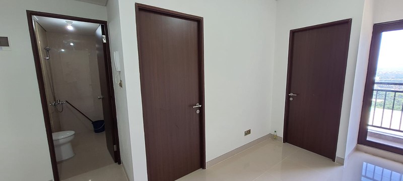 Jual Rugi 2 BR Apartemen Trans Park Cibubur - Posisi Hoek dan View Bagus