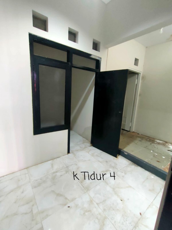 1 Milyar-an Dijual Rumah Baru Babatan Pratama Wiyung Surabaya Barat  - New Baru Minimalis Modern 2 Lantai dekat Taman Pondok Indah, Royal Residence , Babatan Mukti, Pakuwon Mall  