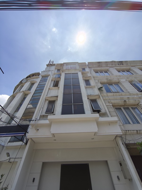 Sewa Ruko Strategis 4 Lantai Jalan Johar Menteng