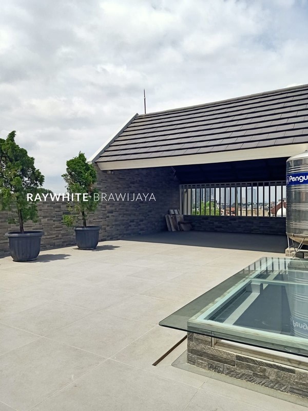 Disewakan Brand New Townhouse Modern Minimalis Area Radio Dalam