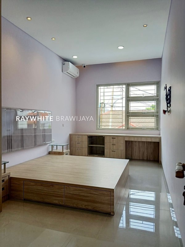 Disewakan Brand New Townhouse Modern Minimalis Area Radio Dalam