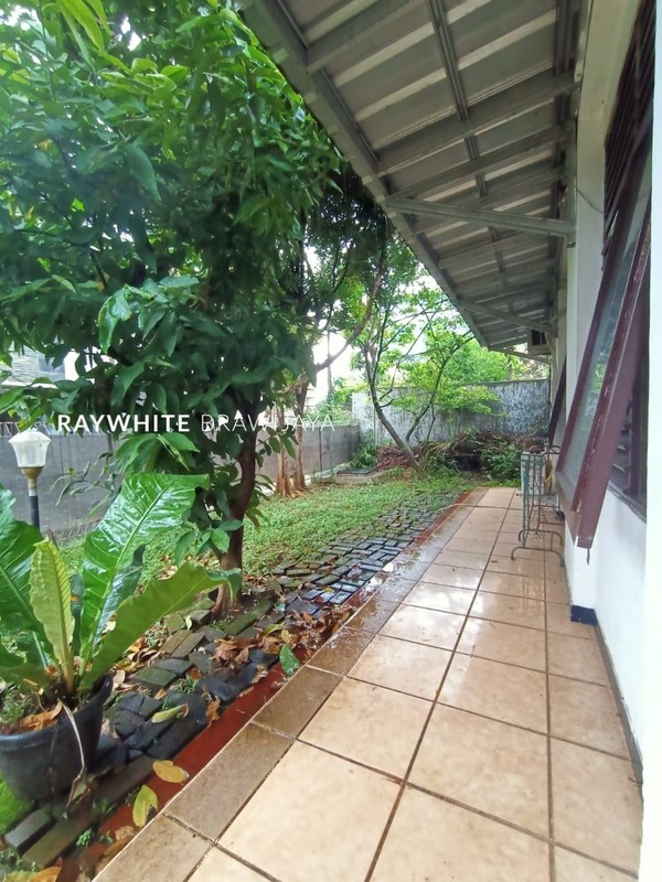 Rumah Tua Hitung Tanah Area Radio Dalam Cocok untuk Kos-Kosan