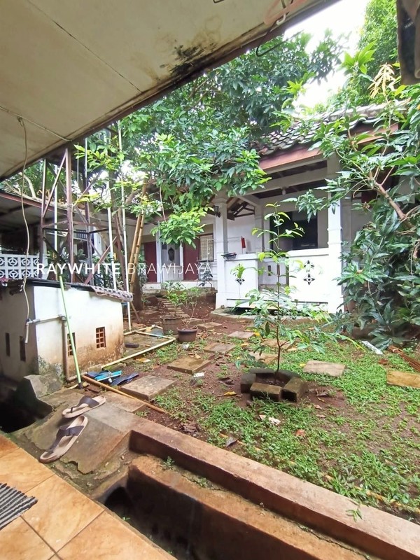 Rumah Tua Hitung Tanah Area Radio Dalam Cocok untuk Kos-Kosan