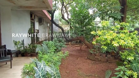 Rumah Tua Hitung Tanah Area Kebayoran Baru