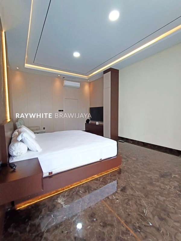 Rumah Modern dalam Cluster Premium Lokasi Strategis Area Kemanggisan