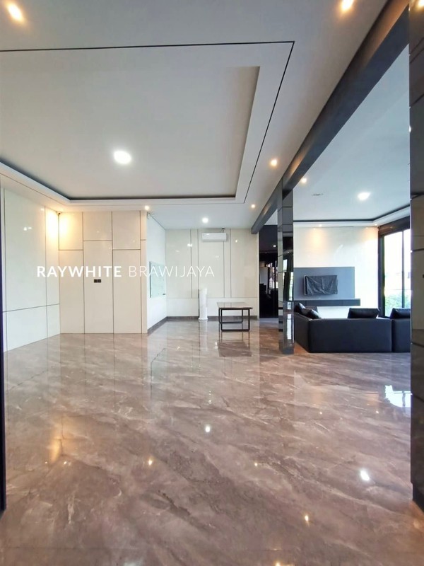 Rumah Modern dalam Cluster Premium Lokasi Strategis Area Kemanggisan