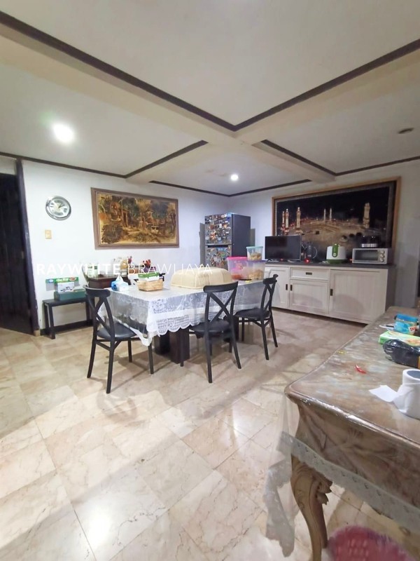 Rumah Tua Hitung Tanah Lokasi Strategis Area Radio Dalam