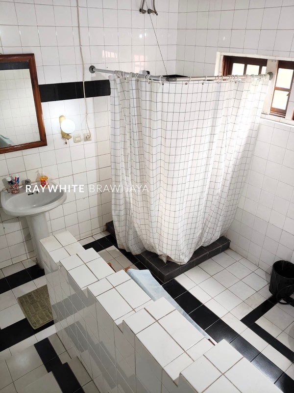 Rumah Siap Huni Terawat Area Menteng Jakarta Pusat