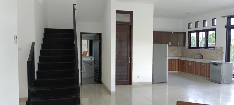 Rumah Disewakan di Jalan Kemang Selatan