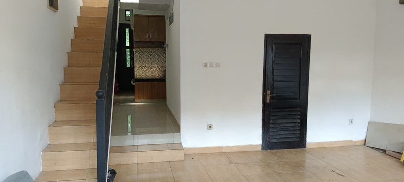 Rumah Disewakan di Jalan Kemang Selatan
