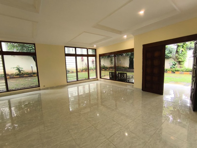 Rumah Disewakan di Jalan Kemang Selatan